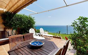 Vistas Infinitas Sobre El Mar-Infinite Views On The Sea
